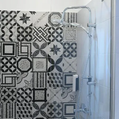 Poppy Downtown Suites Sarajevo *